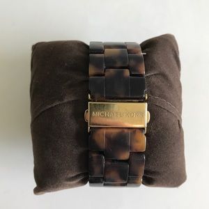 Michael Kors Accessories - Michael Kors Tortoise watch. Michael Kors Accessories - Michael Kors Tortoise watch.